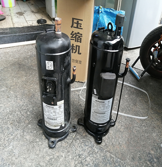 新邱中央空调压缩机的更换维修